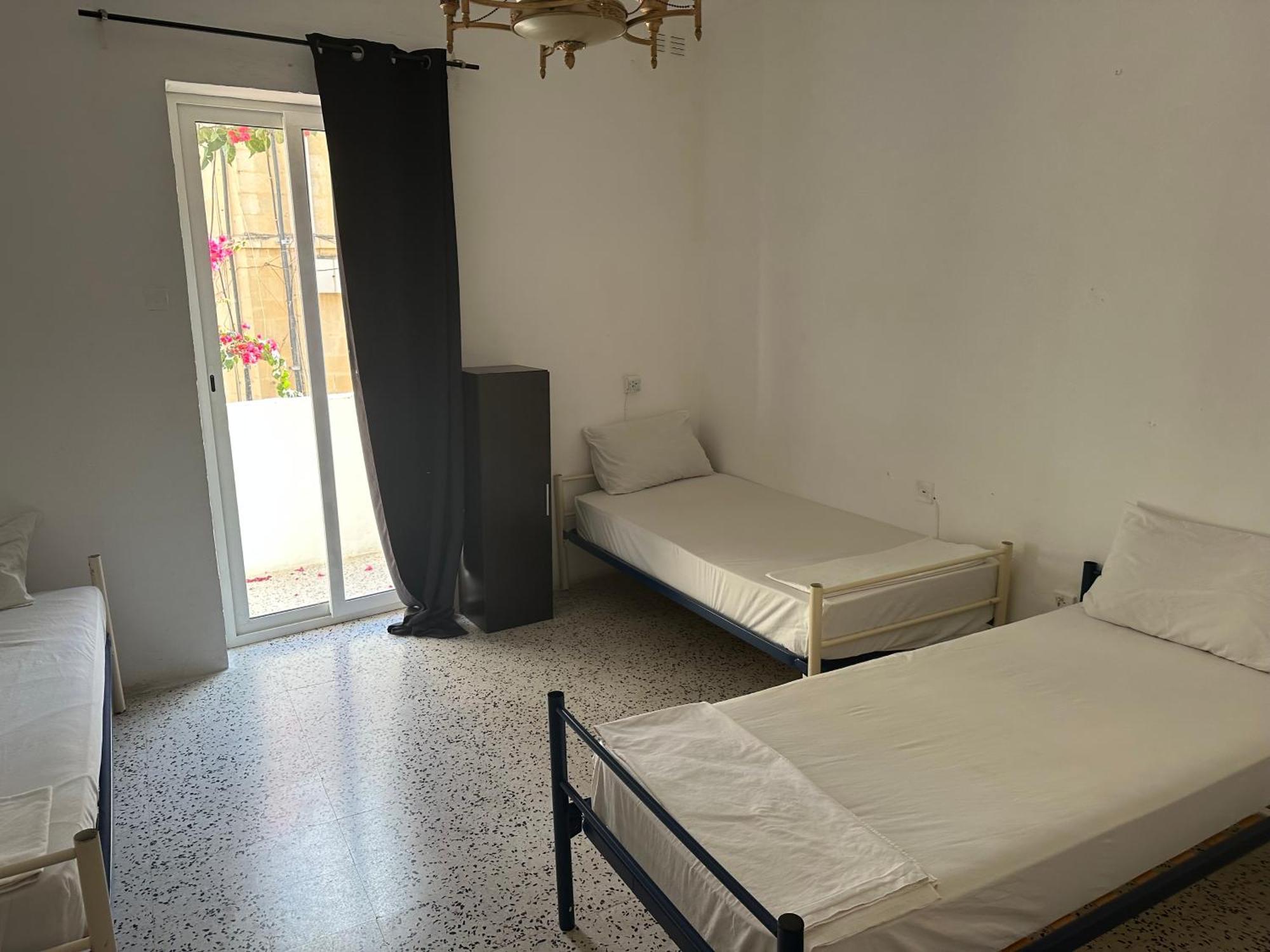 Ave Maria Guest House Saint Julian's Екстериор снимка